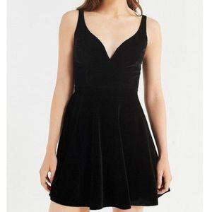 Kimchi Blue Sweetheart of the ocean velvet black dress